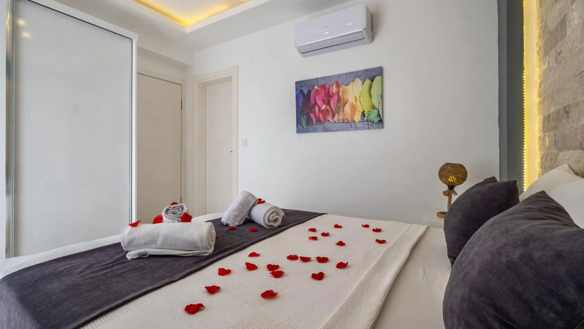 Oludeniz 4 Bedroom Villa 2902 Fethiye
