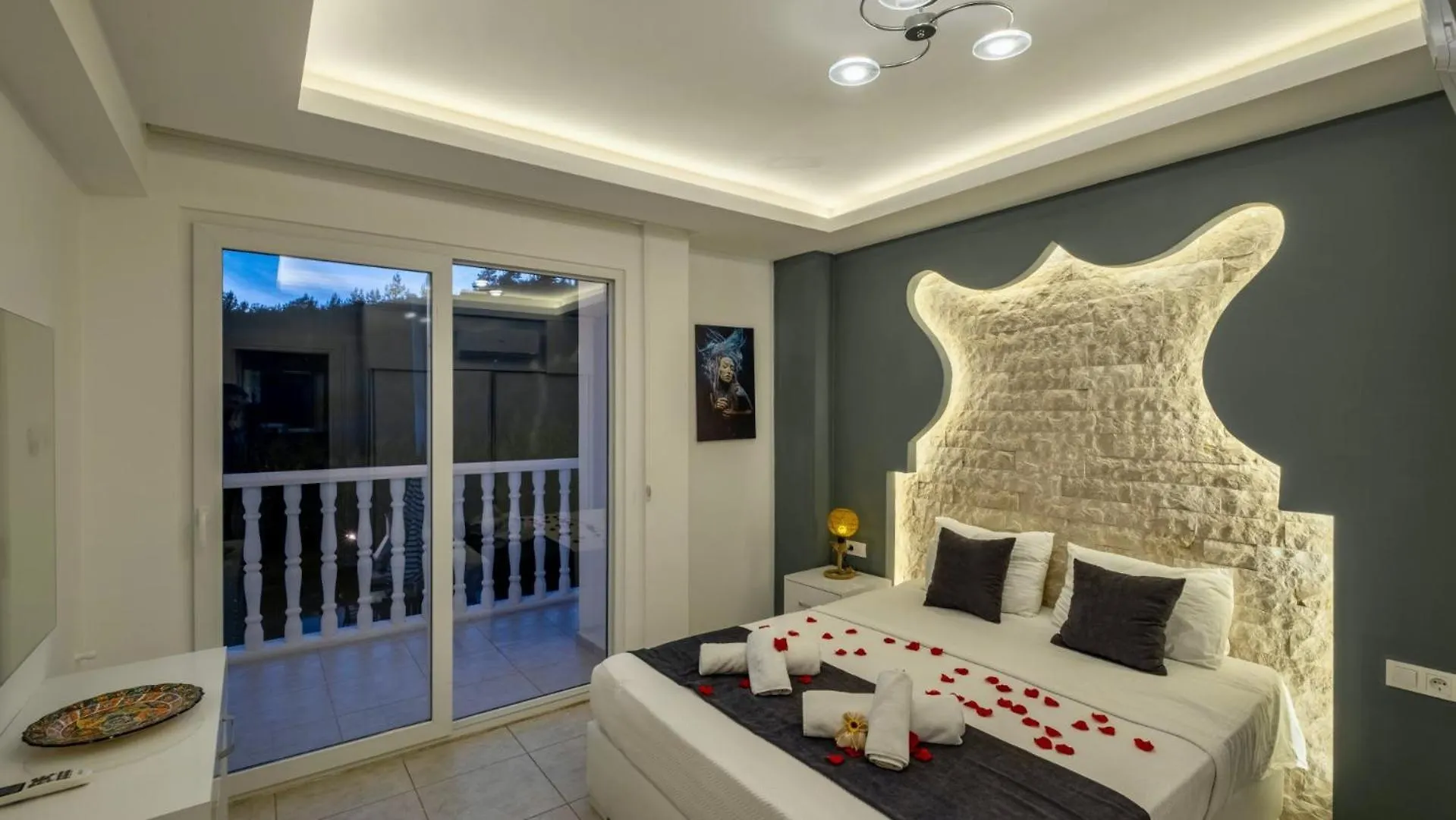 Oludeniz 4 Bedroom Villa 2902 Fethiye