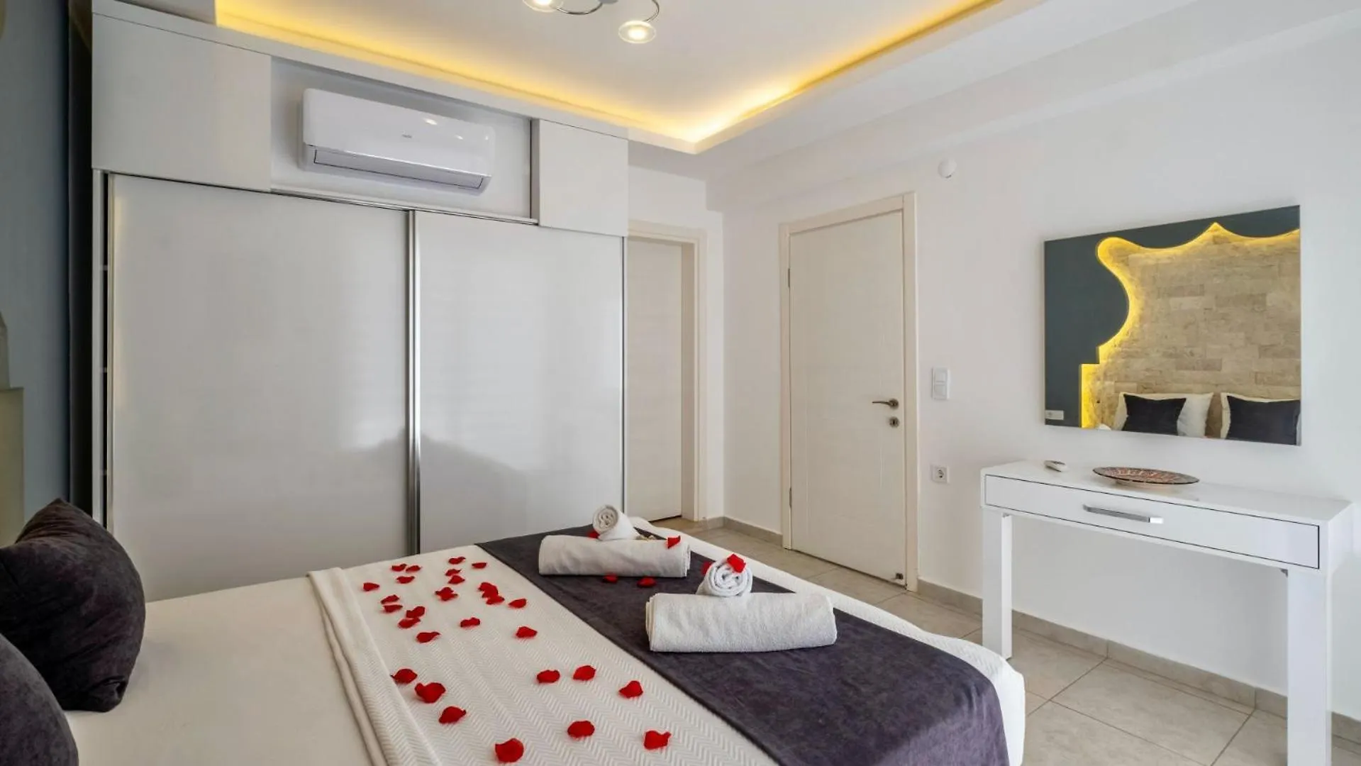 Oludeniz 4 Bedroom Villa 2902 Fethiye